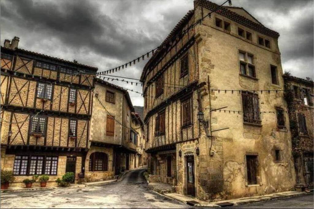 Maison De Nostradamus*** Occitanie Insolite Alet-les-Bains Экстерьер фото